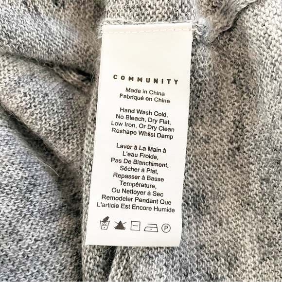 Community Aritzia Wool Blend Knit Grey/Black Short Sleeve Cape Size XXS/XS - Picture 6 of 7